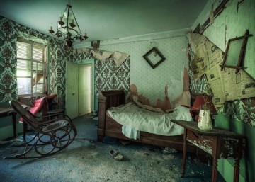 Puzzelwereld   ravensburger   173600   crumbling dreams   1000 stukjes p